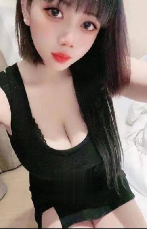 新人下海 臀庭胸大