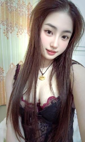 上城叶子正月开