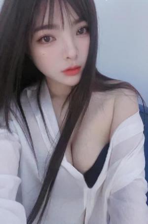 甜美系小姐姐