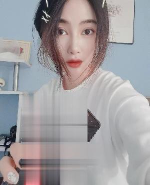 蜜桃臀娜娜