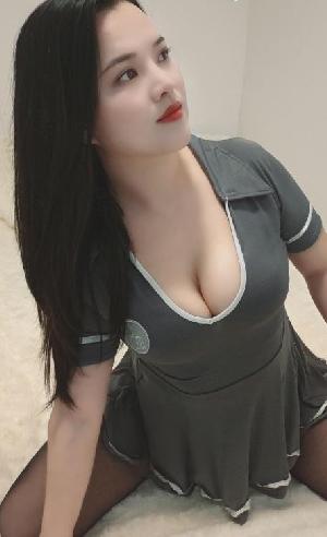 奈大喂饱水润少妇