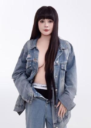 服务很骚的巨乳燕子
