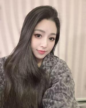 丰满身材好御姐