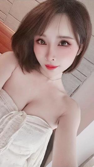马达臀小柳岩