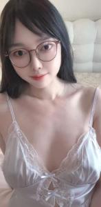 南山大胸眼镜m老师