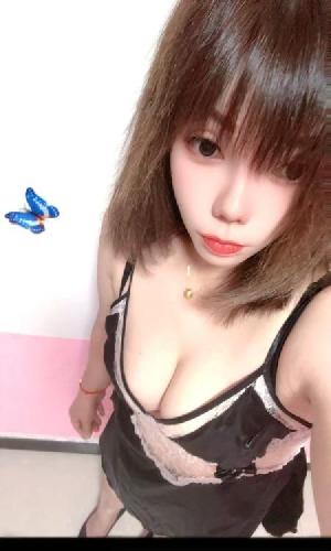 暴乳肥臀能吸会夹