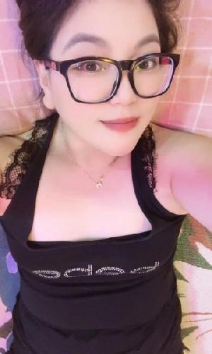 呼市蜜桃臀少妇