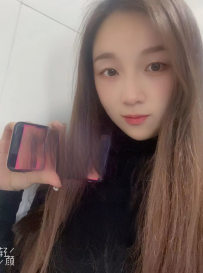 闵行00后新人桃子