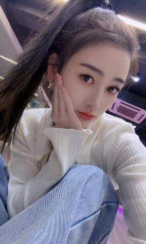 颜值身材在线的小姐姐