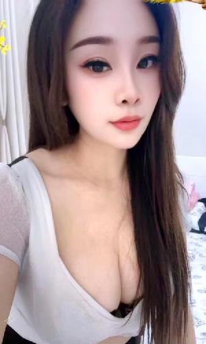 舌吻可颜射骚姐姐