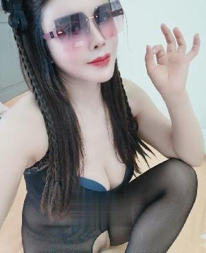 淫荡泻火熟女