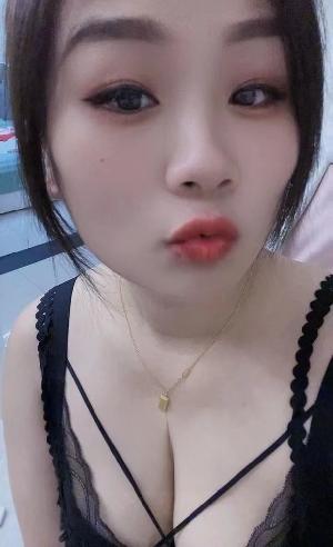 三亚迷人小少妇