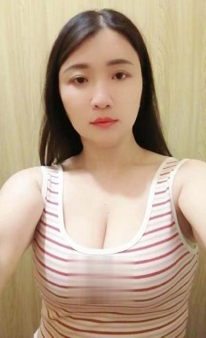 三通大屁股御姐