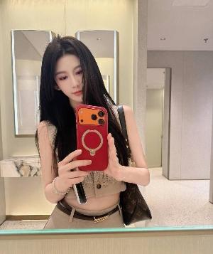 黑丝制服美足御姐cc