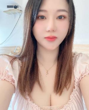 体验御姐的翘臀最适合后入
