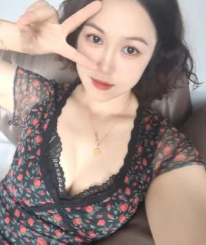 闵行大奶月月