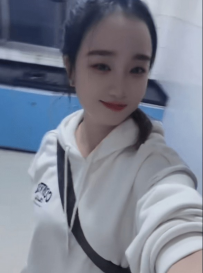 秦淮大奶彤彤回来啦