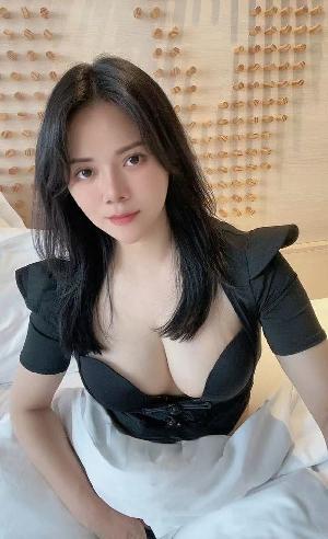 姿势任你摆弄骚气小少妇