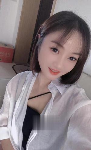 丰台妹子逼紧粉嫩滑白净柔软汁水多