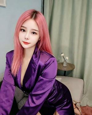 身材性感大胸颜值老师