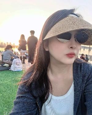 御姐大胸妹