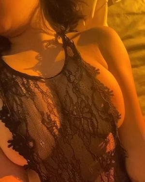西山区肥臀巨乳骚妹