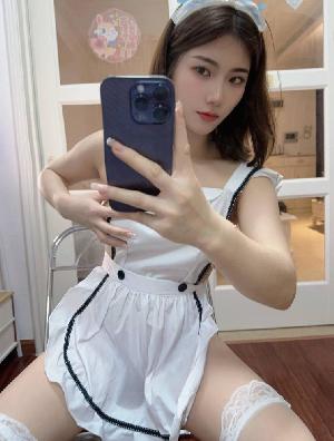 稚嫩白虎鲍鱼小骚货女友感