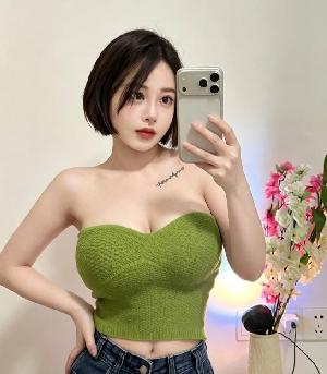 酥软大胸服务好妹子
