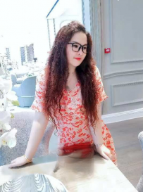 福田大胸妹子