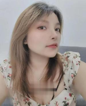 可以拍视频的丰满少妇