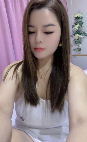 丰满风韵犹存的小雅