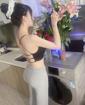 硚口大玉儿瑜伽裤小姐姐