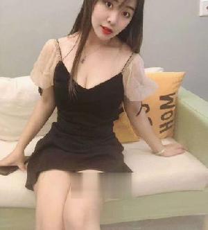 黑丝女菲菲
