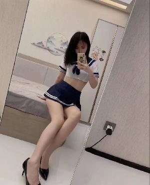 年轻漂亮小妹妹水多逼紧