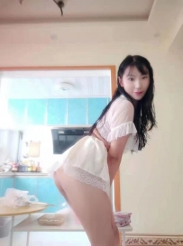 宝山蜜桃臀云朵