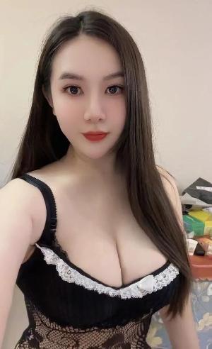 天河极品风骚巨乳兼职小雪