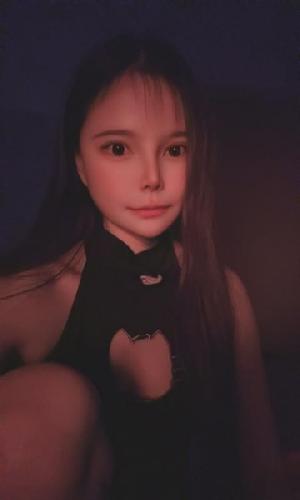 自聊诗诗SM