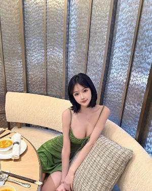 粉嫩大波风骚颜值UU