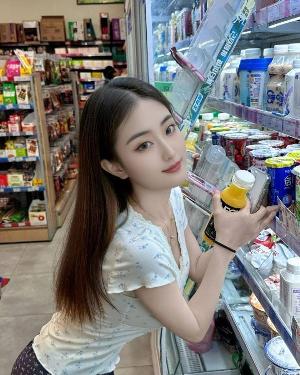 浦东苗条身材小玲玲