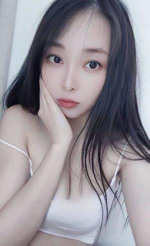 丰满迷人大奶御姐