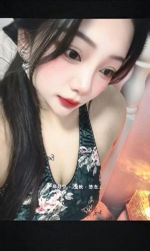 管城大奶小姐姐