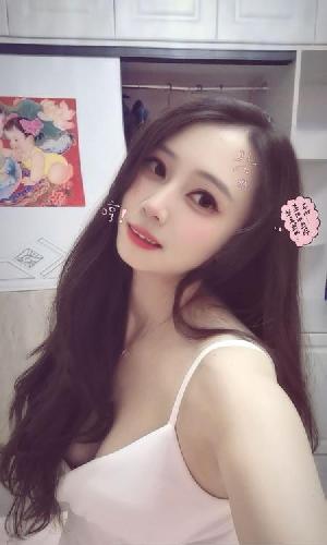 高挑大奶水床雪儿