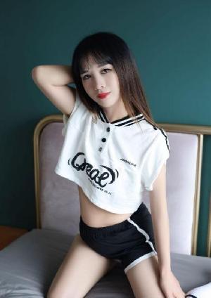 风骚黑丝臀美妇