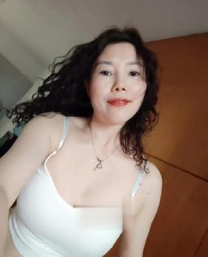丰满不胖的熟女