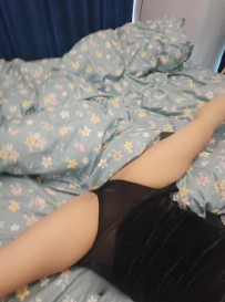 吴中会一字马的小姐姐