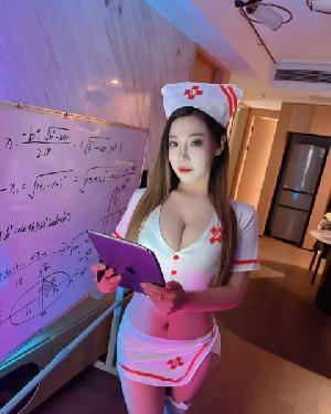 颜值翘臀老师