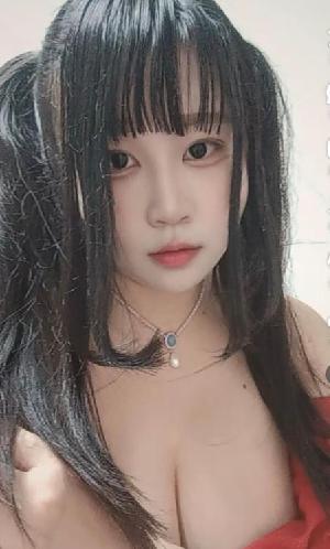 可舌吻E乳妹子