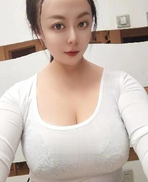 反食 西安成熟大胸少妇