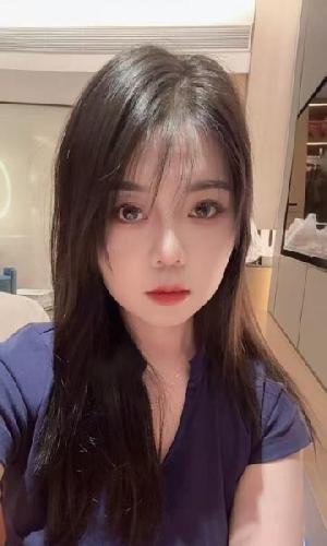 白云盈盈