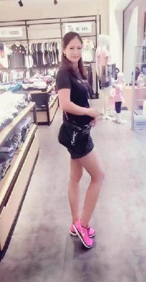 昌岗欧美身材少妇